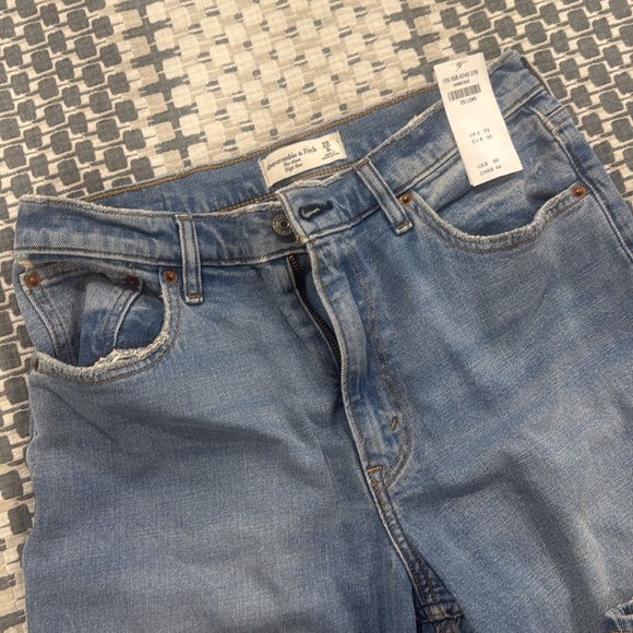 Abercrombie Mom High Rise NWT - Picture 4 of 4